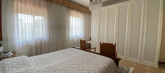 4 bedrooms House in Anguillara Veneta, Italy No. 325520 13