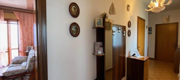 4 bedrooms House in Anguillara Veneta, Italy No. 325520 8