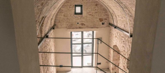 Квартира с 5 комнатами в Остуни, Италия № 120824 11