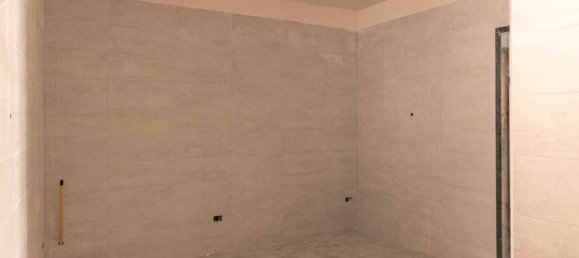 Квартира с 5 комнатами в Остуни, Италия № 120824 4