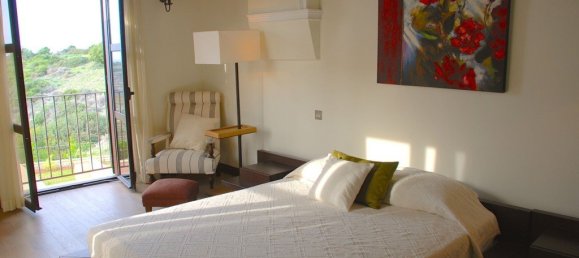 3 غرف نوم عقار تجاري في Paphos, Cyprus رقم 9886 7