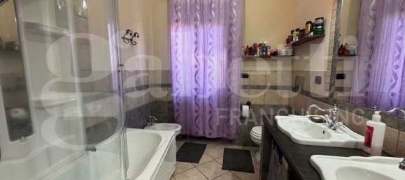3 rooms Apartment in Bruino, Italy No. 49708 9