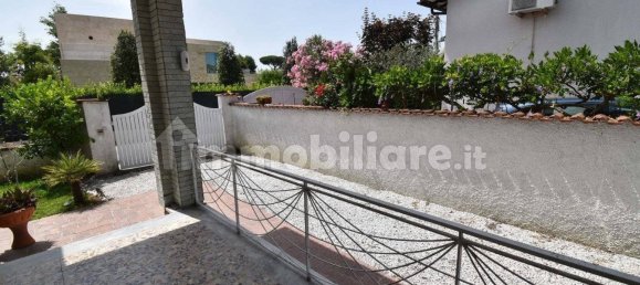 2 bedrooms Villa in Forte dei Marmi, Italy No. 188634 8