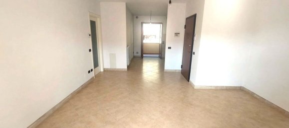 4 Schlafzimmer Wohnung in Vernio, Italy, Nr. 352598 10