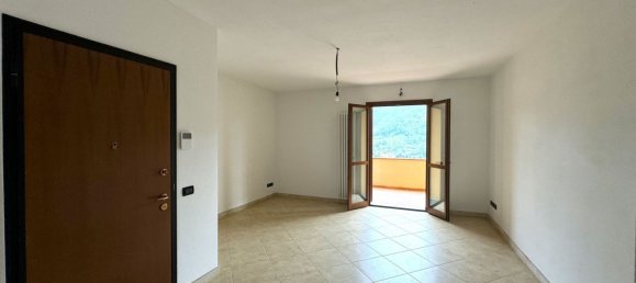 4 Schlafzimmer Wohnung in Vernio, Italy, Nr. 352598 9