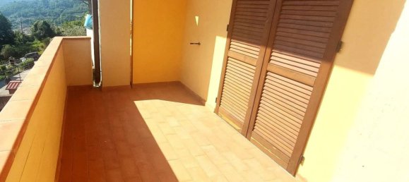 4 Schlafzimmer Wohnung in Vernio, Italy, Nr. 352598 3