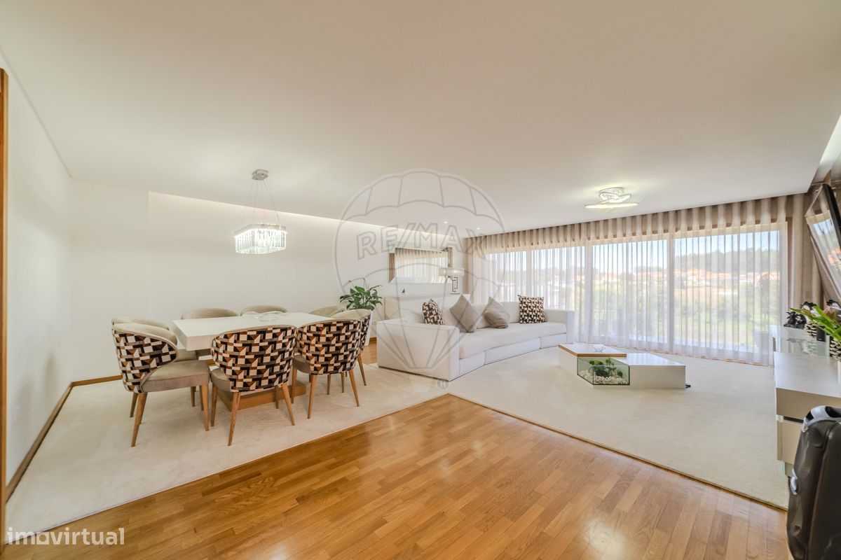 4 bedrooms House in Vila Nova de Gaia, Portugal No. 29355