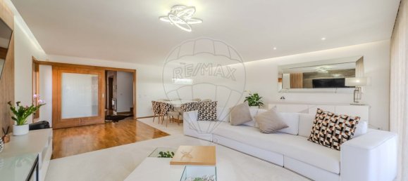 4 bedrooms House in Vila Nova de Gaia, Portugal No. 29355 3