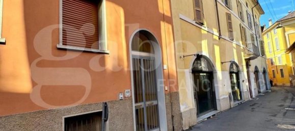 Apartamento de 3 habitaciónes en Cremona, Italy No. 308460 4