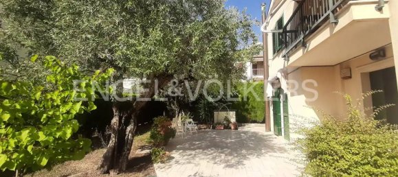 5 غرف نوم فيلا في Recanati, Italy رقم 127225 45