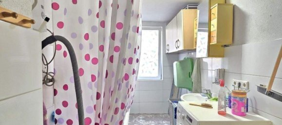 Edificio de 25 habitaciónes en Tuttlingen, Germany No. 349944 4