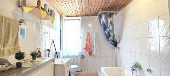 Edificio de 25 habitaciónes en Tuttlingen, Germany No. 349944 6