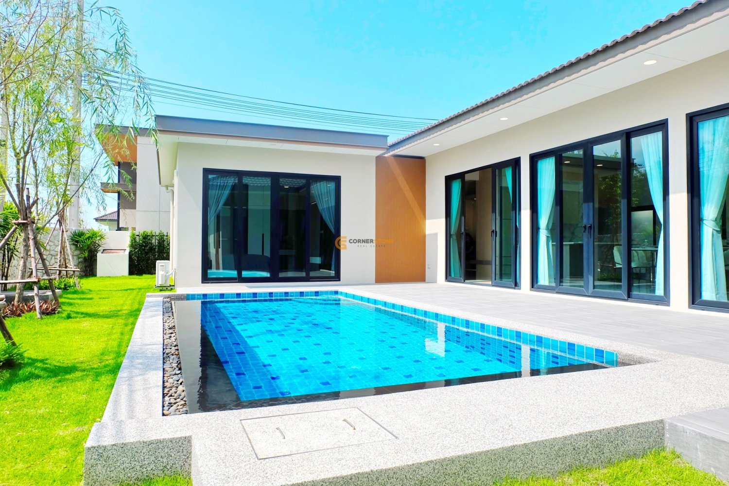 3 bedrooms Cafe / restaurant in Bang Lamung, Thailand No. 19472