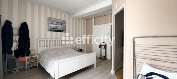 Casa de 4 dormitorios en Tours, France No. 279668 5