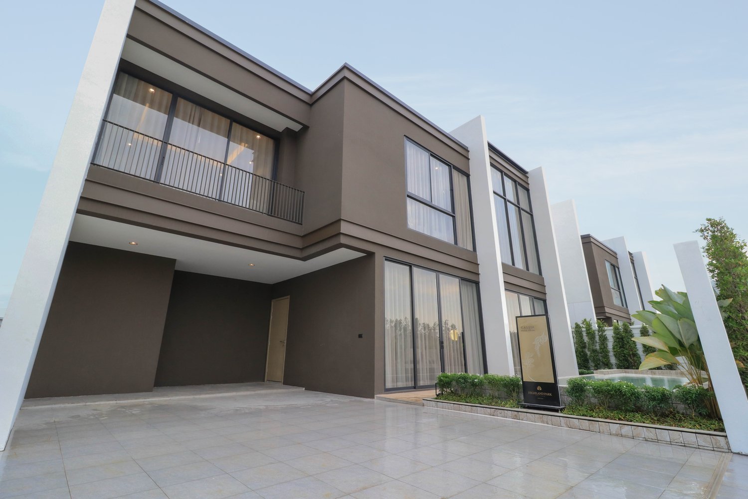 4 bedrooms Villa in Pattaya, Thailand No. 26430