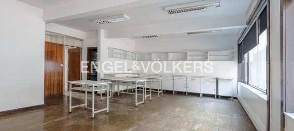 60 bedrooms Hotel in Lisbon, Portugal No. 106075 25