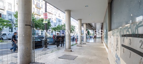 60 bedrooms Hotel in Lisbon, Portugal No. 106075 18