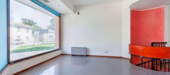 Коммерческая недвижимость с 1 комнатой в Валефолья, Италия № 67347 5