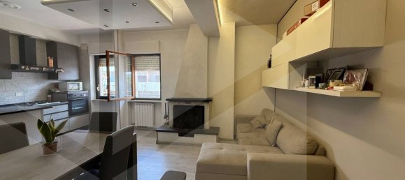 3 rooms Apartment in Avezzano, Italy No. 25524 3