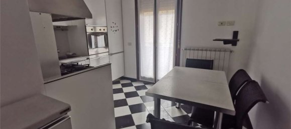 4 rooms Apartment in Arezzo, Italy No. 222918 5