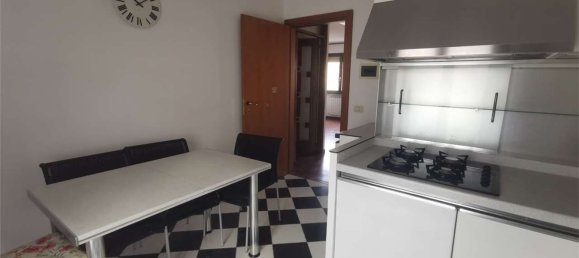 4 rooms Apartment in Arezzo, Italy No. 222918 6