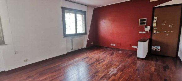 4 rooms Apartment in Arezzo, Italy No. 222918 4