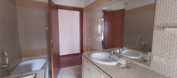 4 rooms Apartment in Arezzo, Italy No. 222918 12