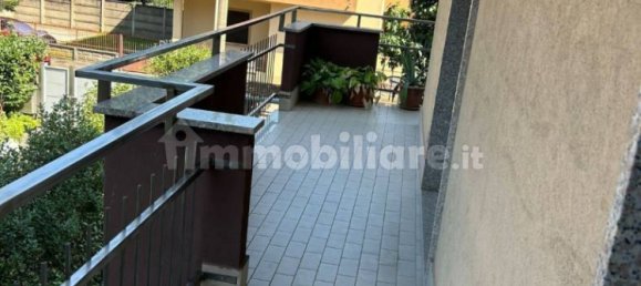2 bedrooms Apartment in Saronno, Italy No. 373595 4