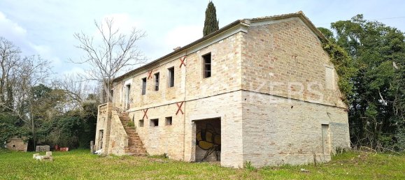 2 bedrooms Castles in Recanati, Italy No. 286092 8
