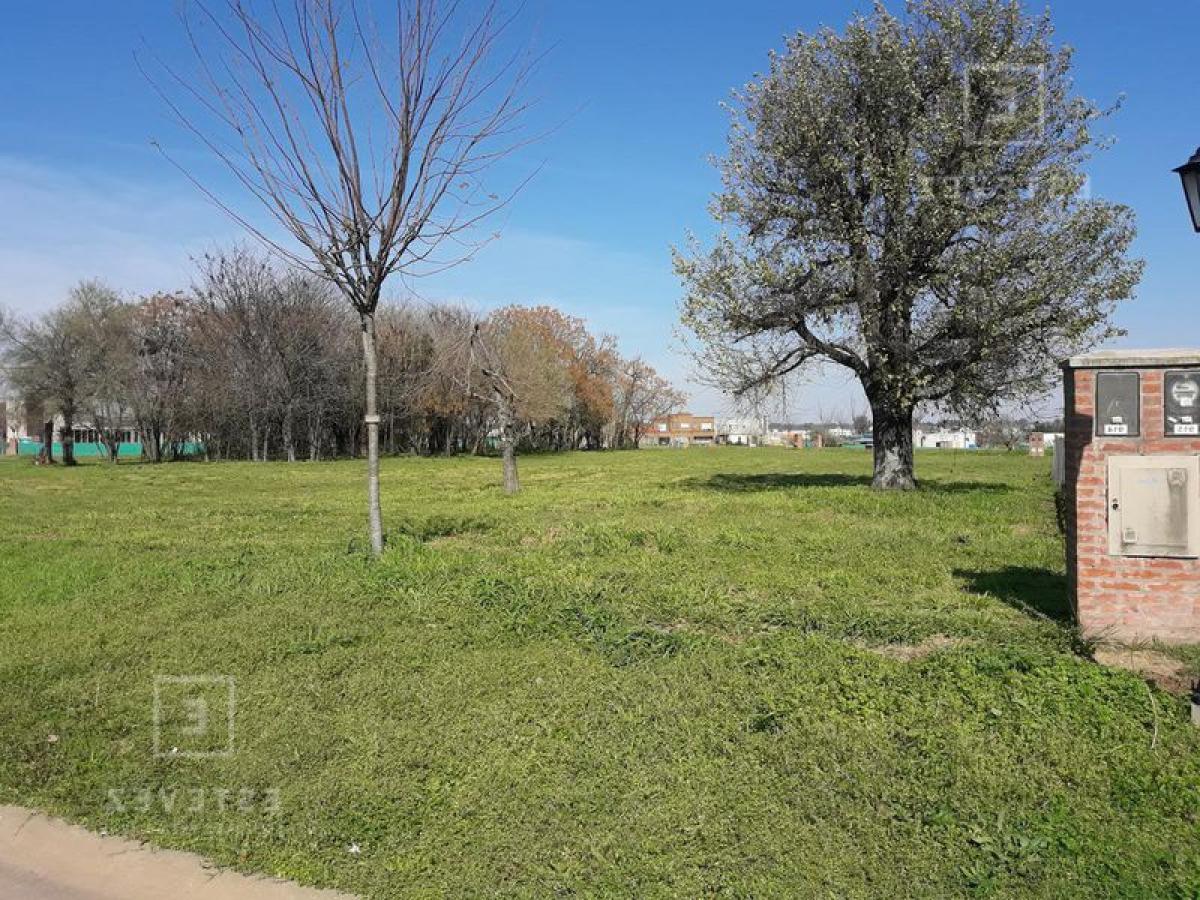  Land in Escobar, Argentina No. 118387