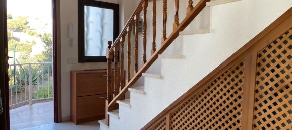 3 bedrooms House in Roses, Spain No. 164659 3