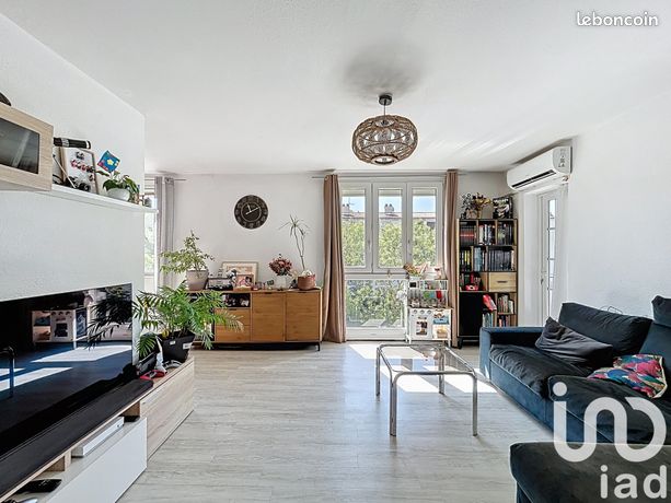 Apartamento de 2 dormitorios en Perpignan, France No. 282937