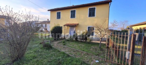 3 bedrooms House in Pozzolo Formigaro, Italy No. 190376 3