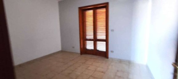 2 chambres Appartement à Somma Vesuviana, Italy No. 320083 4