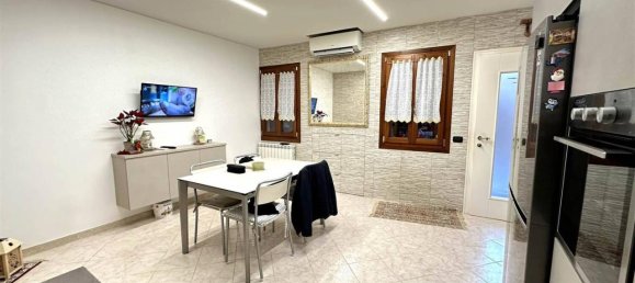 6-Zimmer Haus in Chioggia, Italy, Nr. 28282 3