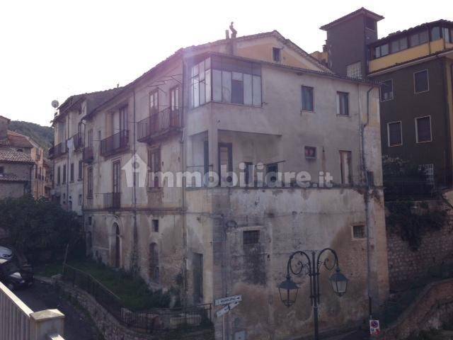 5 rooms Building in Mendicino, Italy No. 254612