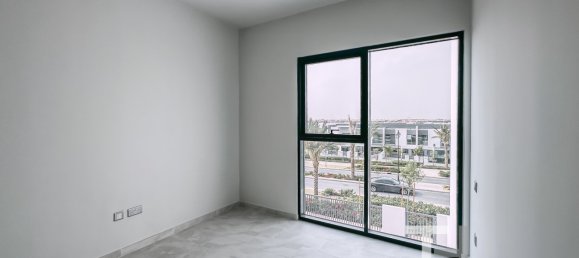 Таунхаус с 3 спальнями в Dubai Land, ОАЭ № 34491 10