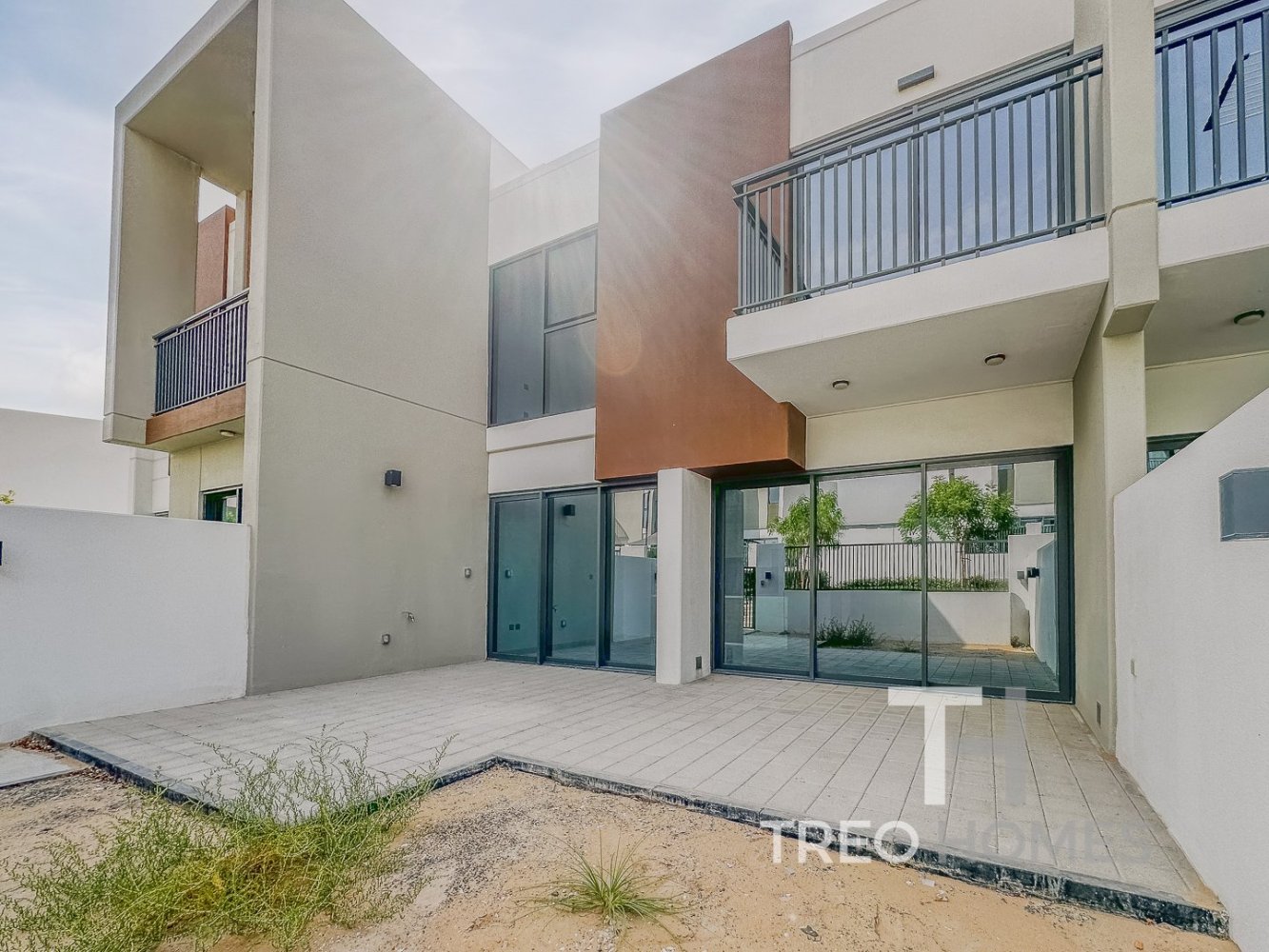 Таунхаус с 3 спальнями в Dubai Land, ОАЭ № 34491