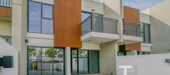 Таунхаус с 3 спальнями в Dubai Land, ОАЭ № 34491 14