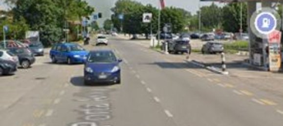 3 bedrooms Apartment in Rovigo, Italy No. 331272 2