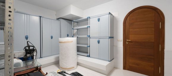 3 bedrooms Villa in Marbella, Spain No. 141238 35