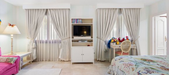 3 bedrooms Villa in Marbella, Spain No. 141238 29