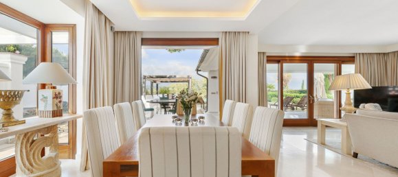 3 bedrooms Villa in Marbella, Spain No. 141238 10