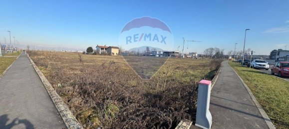 Terreno en Caravaggio, Italy 6900 m² No. 55118 2