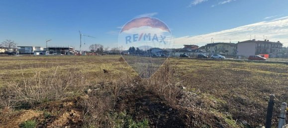 Terreno en Caravaggio, Italy 6900 m² No. 55118 4