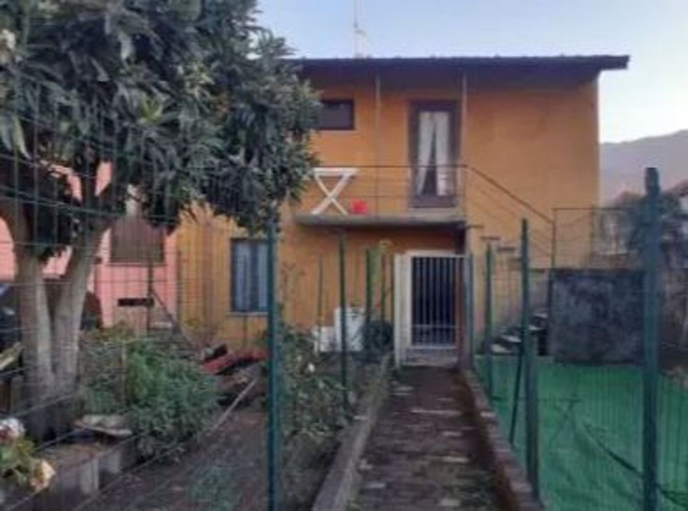 2-Zimmer Haus in Cuveglio, Italy, Nr. 81825