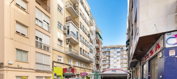 4 bedrooms Apartment in Granada, Spain No. 104734 26