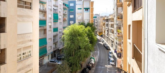 4 bedrooms Apartment in Granada, Spain No. 104734 15