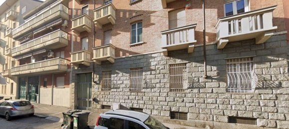 3 rooms Apartment in Turin, Italy No. 10153 6