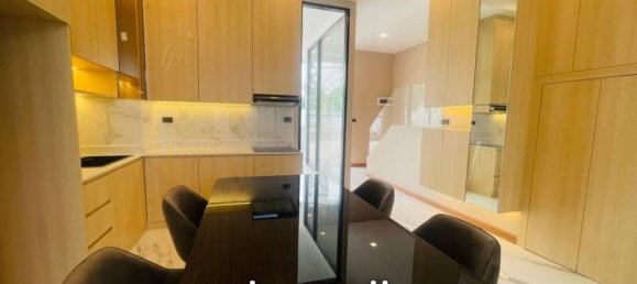 8 bedrooms Villa in Pattaya, Thailand No. 17184 2